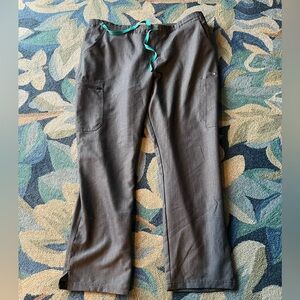 Figs Graphite Gray Cairo Cargo Straight Leg Classic Fit Medical Scrub pants